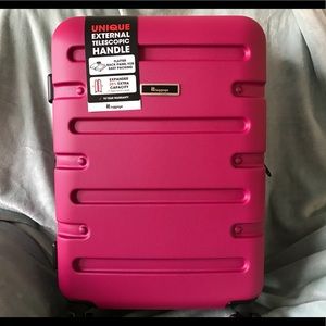 It Luggage Outward Bound carry on NWT